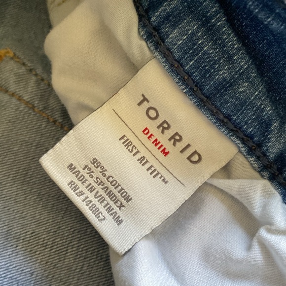 Torrid - Picture 4 of 8